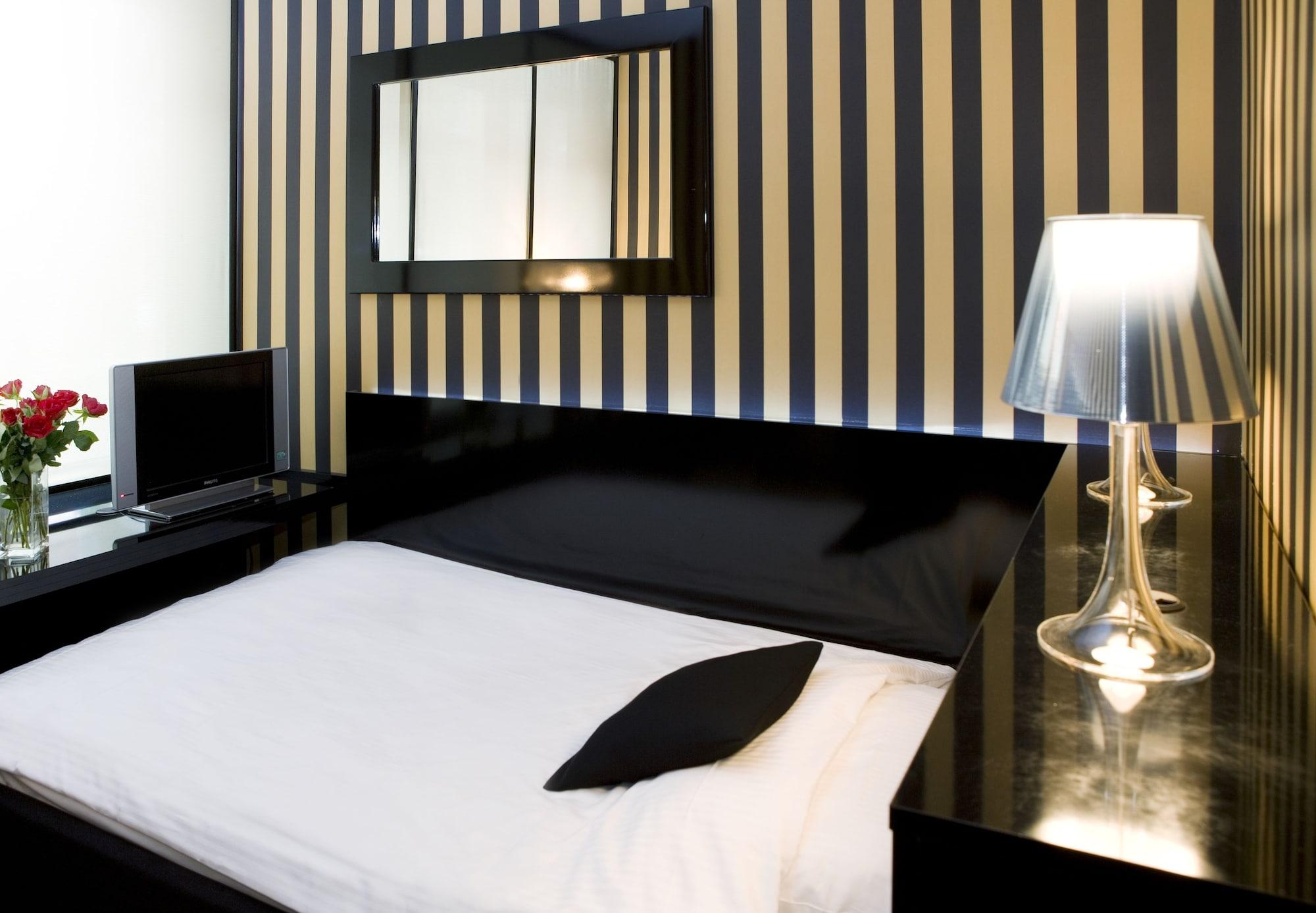Relexa Hotel Bellevue An Der Alster Hamburg Bagian luar foto