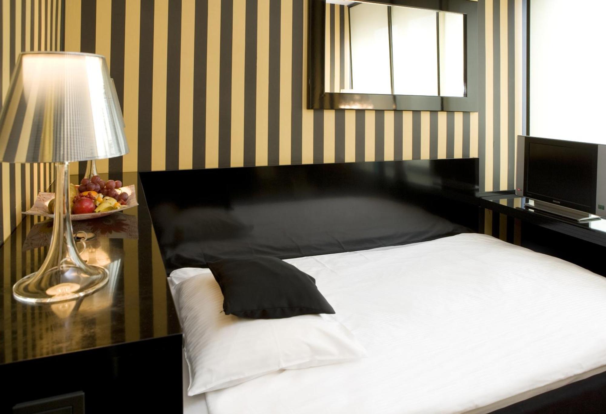 Relexa Hotel Bellevue An Der Alster Hamburg Ruang foto